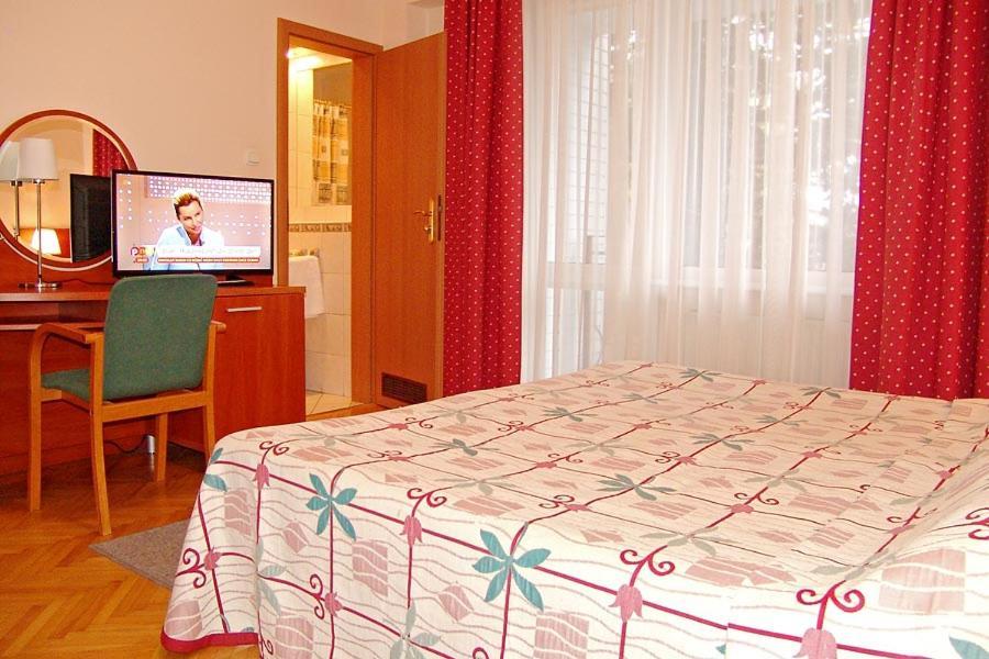Hotel Europa Jastrzebia Gora Exterior photo